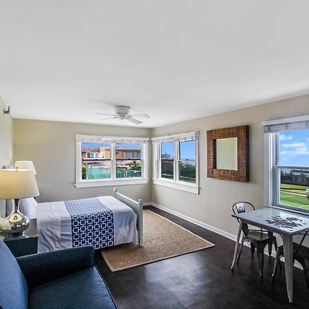 Clegg'S Hotel Ocean Beach Extérieur photo